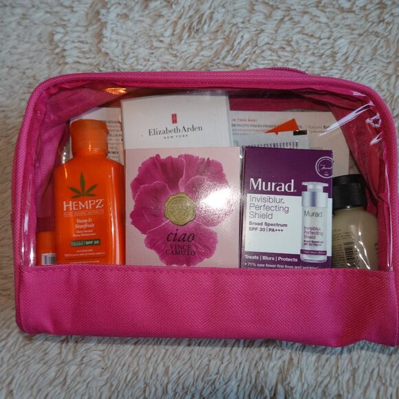 16 Piece Gift Set - Supergoop Sunscreen, Elizabeth Arden, Vince Camuto Fragrance - Picture 2 of 7